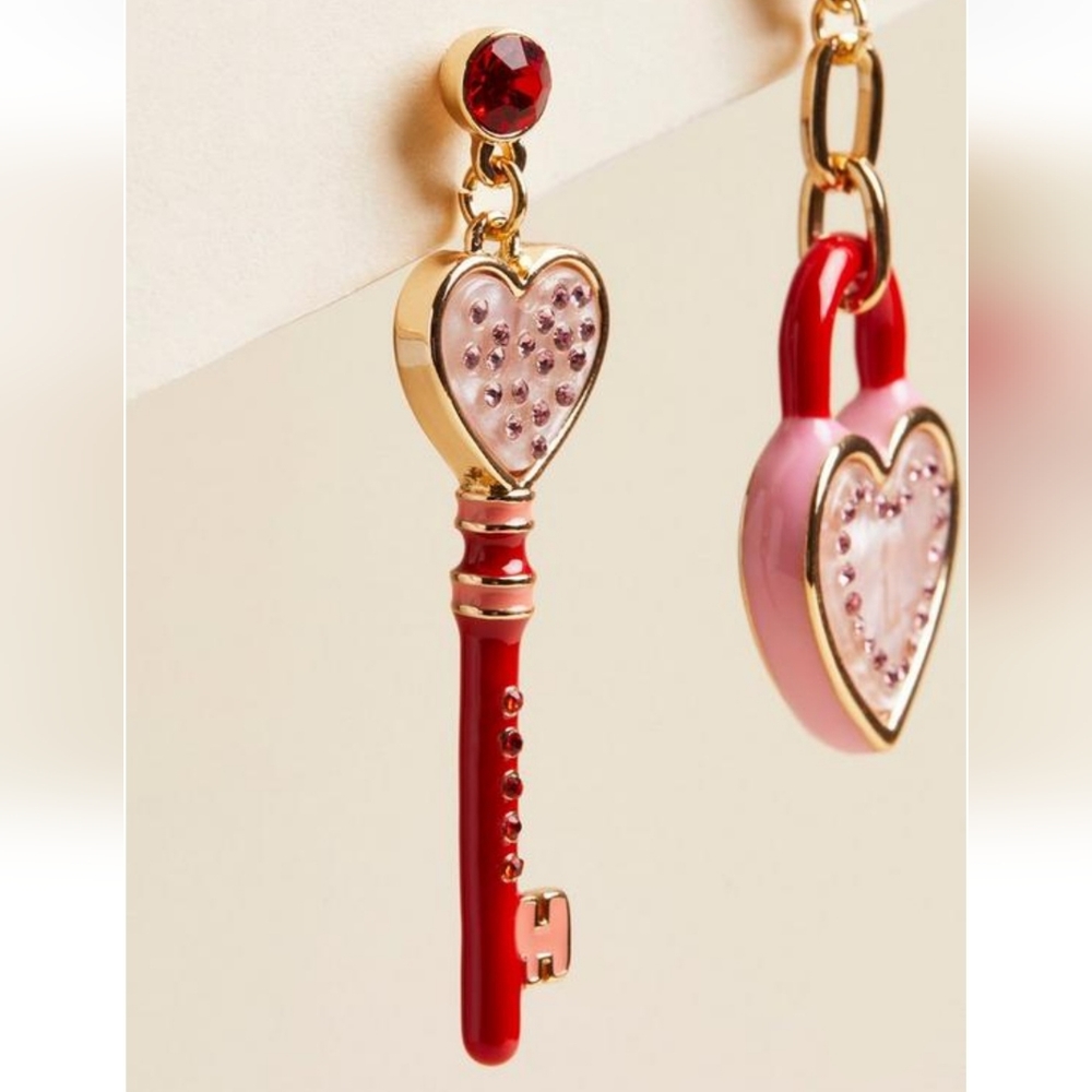 Lock & Key Heart Earrings - Picture 2 of 5